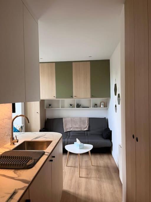 Studio Melun Peaceful Area 5 Min To Train Station Екстериор снимка